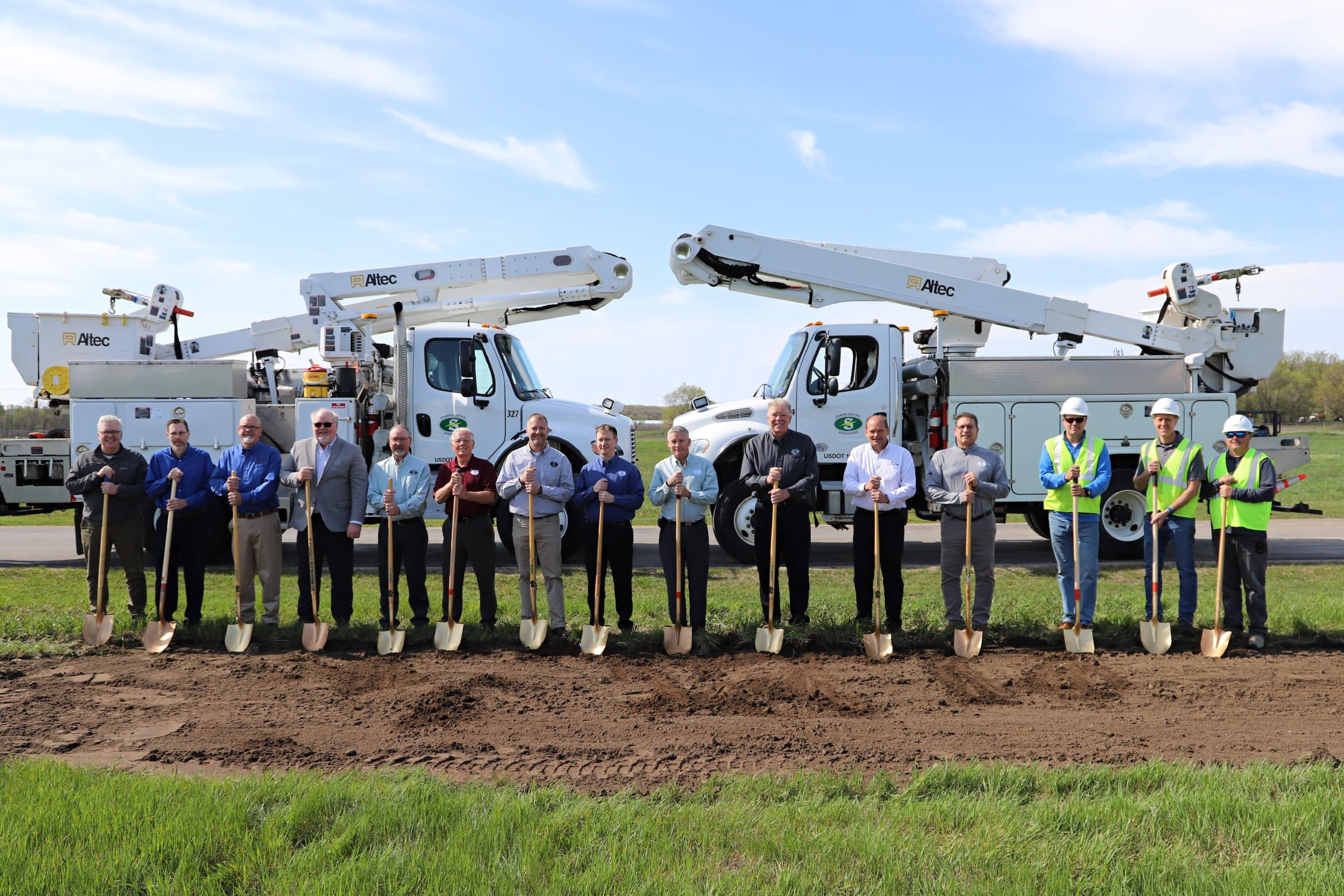 Stearns Electric Breaks Ground on New Headquarters and Operations Center